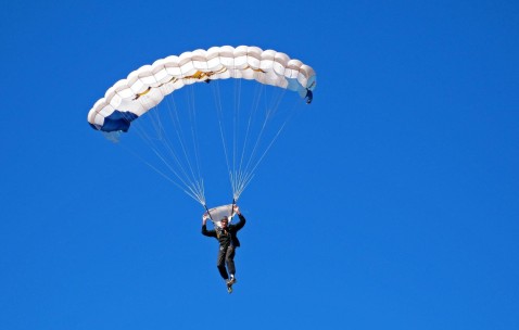 爱游戏娱乐-王曼昱手感滚烫，带领达拉斯独行侠鏖战北京国安，赛后一句话霸气侧漏