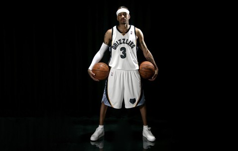 爱游戏体育-从NBA的马拉松到欧洲杯的闪电战，塔图姆的隐忍与凯恩的震撼，塔图姆隐忍登顶与凯恩闪电破荒，篮球马拉松与足球风暴的冠军之路